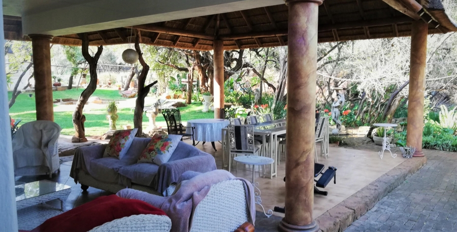 4 Bedroom Property for Sale in Hartbeespoort Rural North West